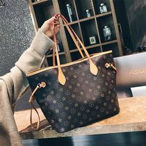 Hong Kong pet new fashion printed handbag large capacity tote bag Casual wild old flower shoulder bag