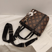  Hong Kong pet backpack bucket bag cartoon portable messenger bag classic retro casual student bag Recommended by net celebrities