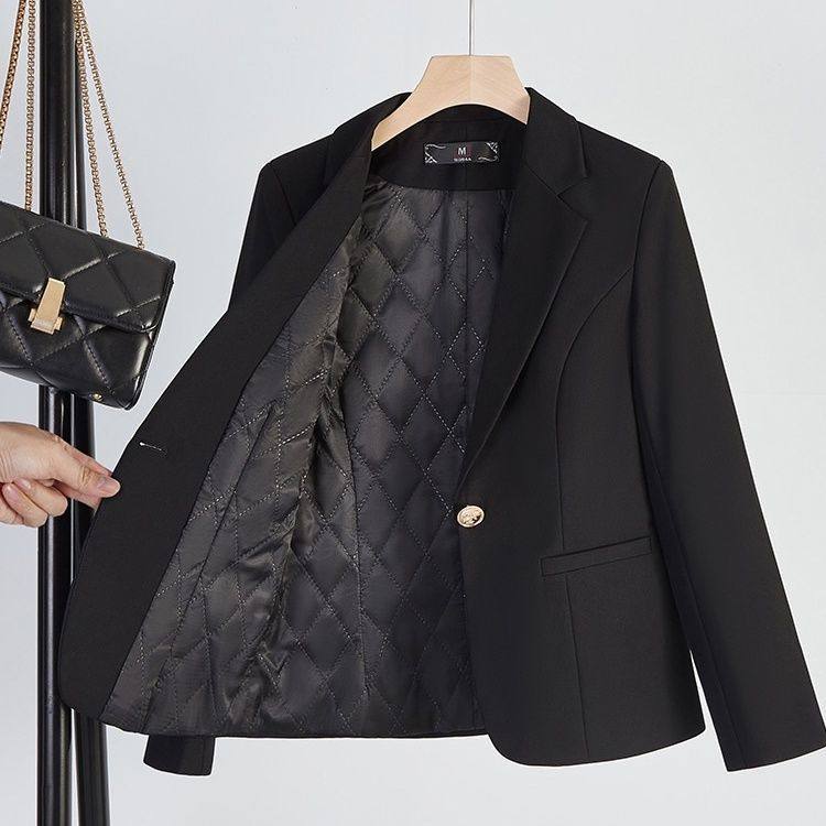 Черный стеганый костюм, зимний утепленный пиджак, новинка 2025 года, высококачественный повседневный маленький костюм для осени и зимы