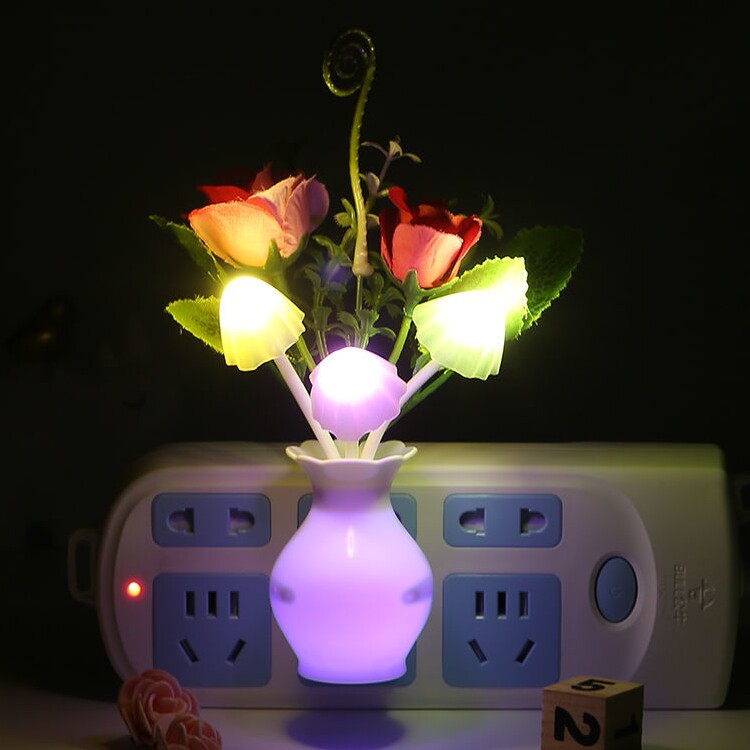 Light-controlled induction led mushroom night light is dark and bright sleep baby children's bedroom breastfeeding soft light eye protection plug-in