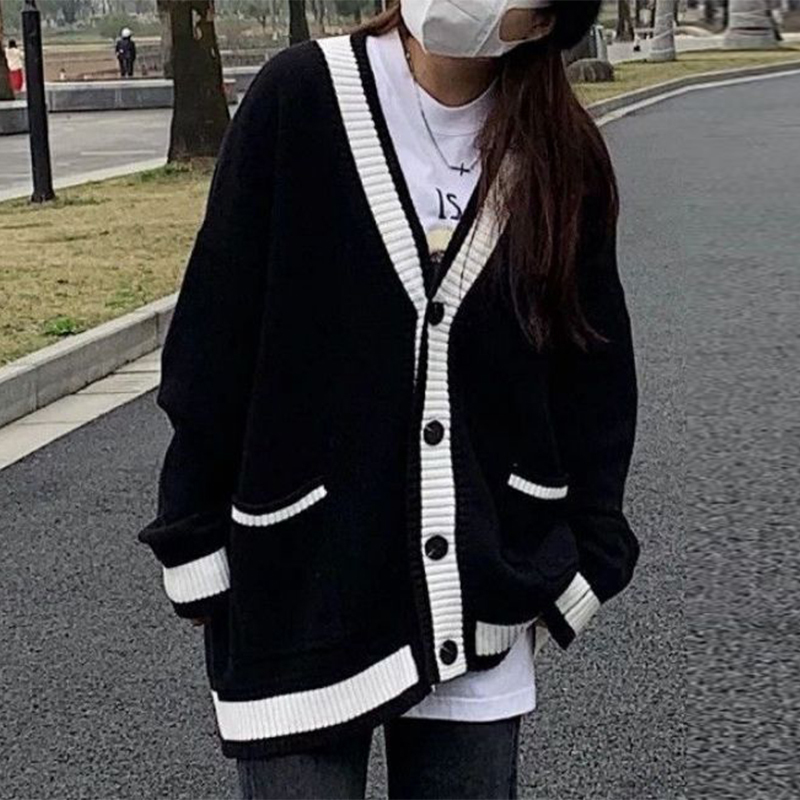 100kg Plus-Size Spring and Autumn College Style V-Neck Cardigan Sweater Coat for Women, Large Size Loose Student Knit Top Trendy 100kg Plus-Size Spring and Autumn College Style V-Neck Cardigan Sweater Coat for Women, Large Size Loose Student Knit Top Trendy