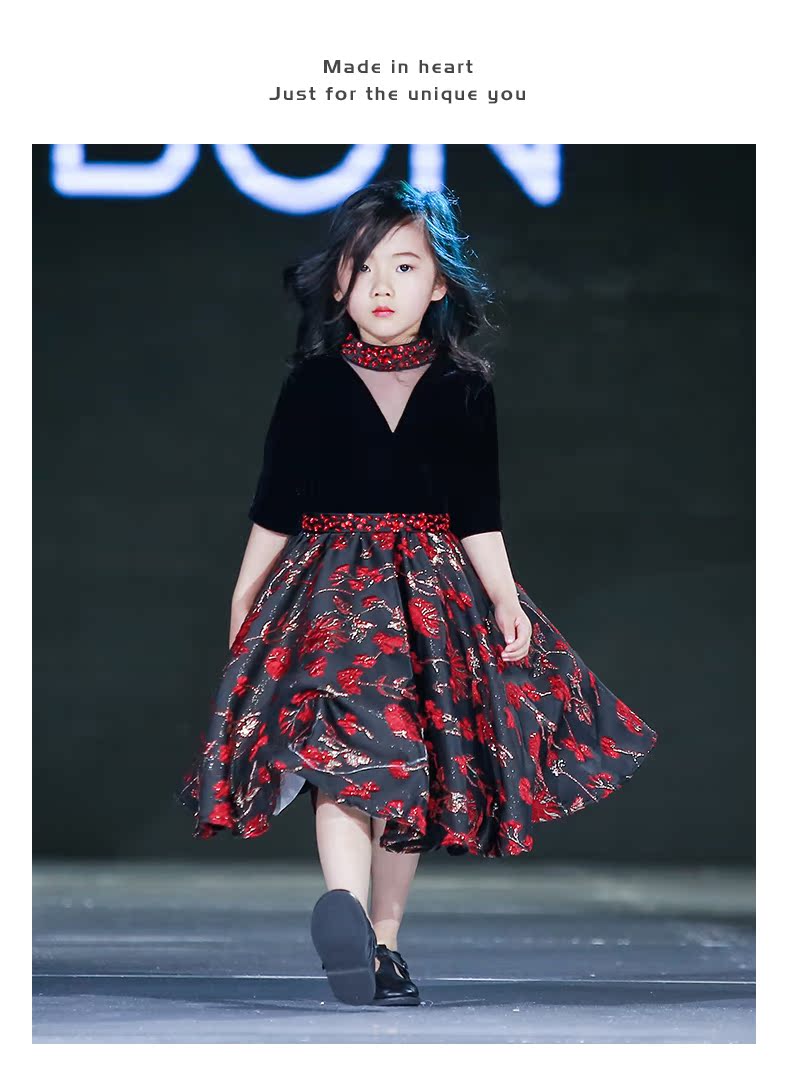 Váy bé gái váy công chúa 2018 hè mới chủ nhà mẫu nhỏ catwalk show váy thời trang thiếu nhi