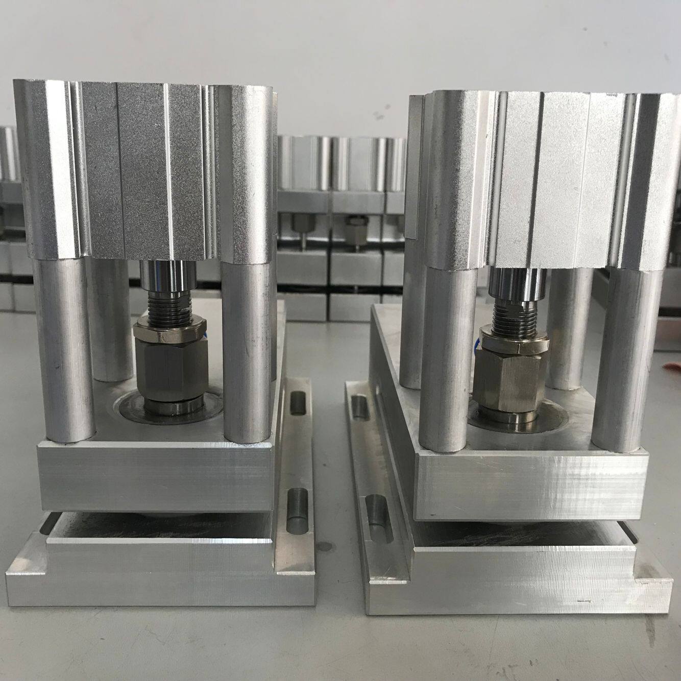 Plastic bag punching machine bottom with fixing device 27MM round hole mask pneumatic punching machine manufacturer direct