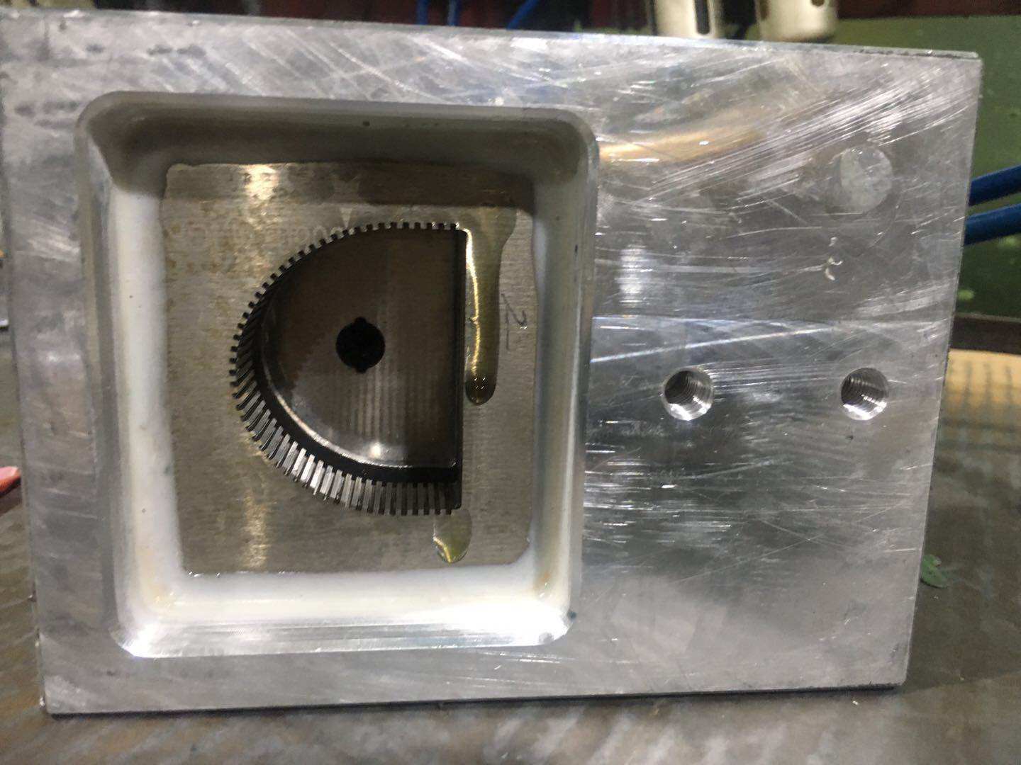 Bag-making machine Half-round dashed line hole punching machine D-shaped dashed hole punching machine welcome incoming call to figure advisory order