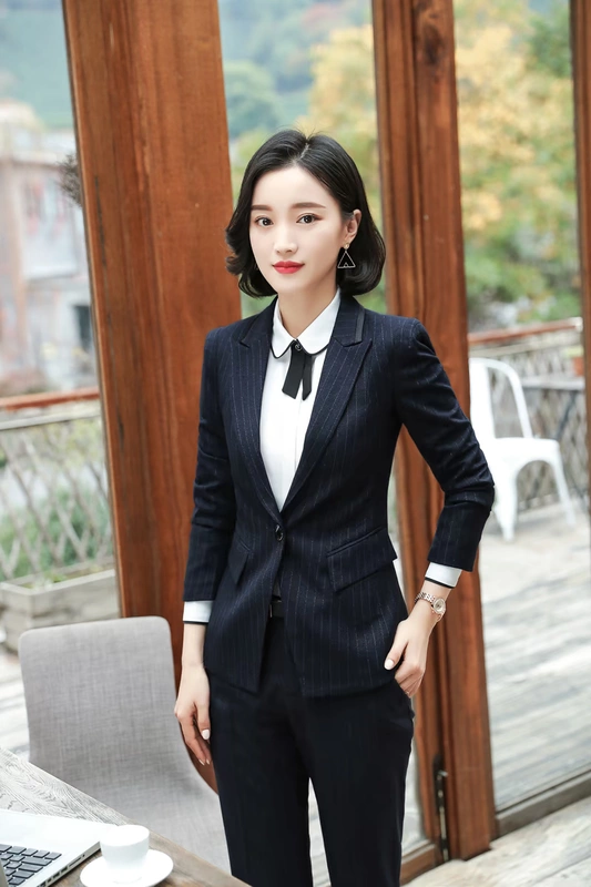 Mùa thu và mùa đông chuyên nghiệp phù hợp với nữ phù hợp với trang phục chính thức mặc quần áo sọc thời trang phù hợp với khách sạn Slim quầy lễ tân quản lý dụng cụ
