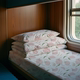 Single three-piece set disposable sheets and quilt covers