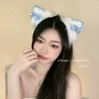 Ушной клип синего кота