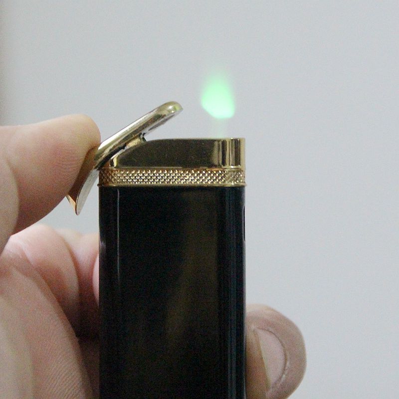 Bật lửa gió kim loại mỏng Omai AM-122 quẹt khò