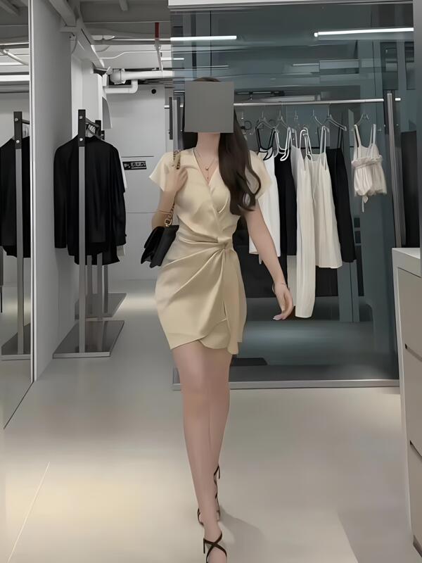 Design-Inspired Goddess-Style Elegant V-Neck Satin A-Line Dress 2026 Summer New One-Piece Tie-Waist Dress Design-Inspired Goddess-Style Elegant V-Neck Satin A-Line Dress 2026 Summer New One-Piece Tie-Waist Dress