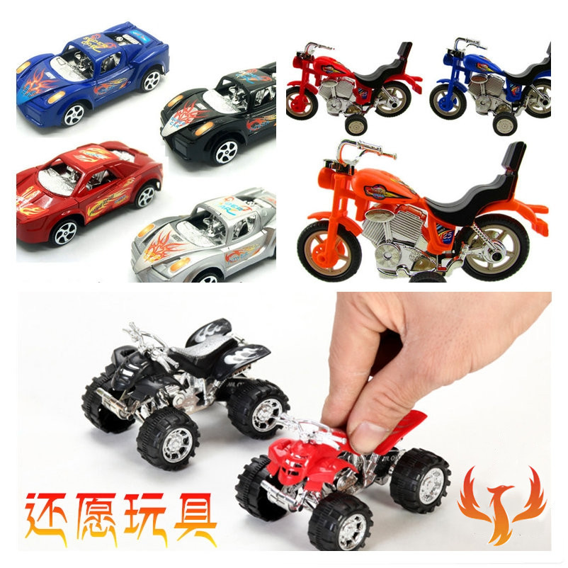 Small Toy Buddhas are dedicated to the Gift Items Swing the small number doesn't cover the area