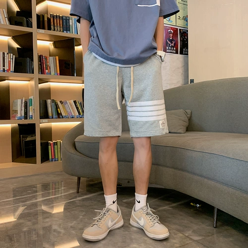 Спортивные летние трендовые шорты, штаны для отдыха, свободный прямой крой