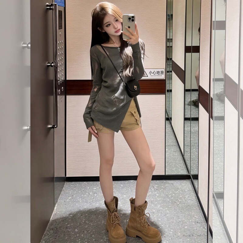 Gray Ripped Slim-Fit Knit Sweater for Women, 2026 New Autumn Design, Stylish and Sophisticated, Unique and Non-Crowded Top