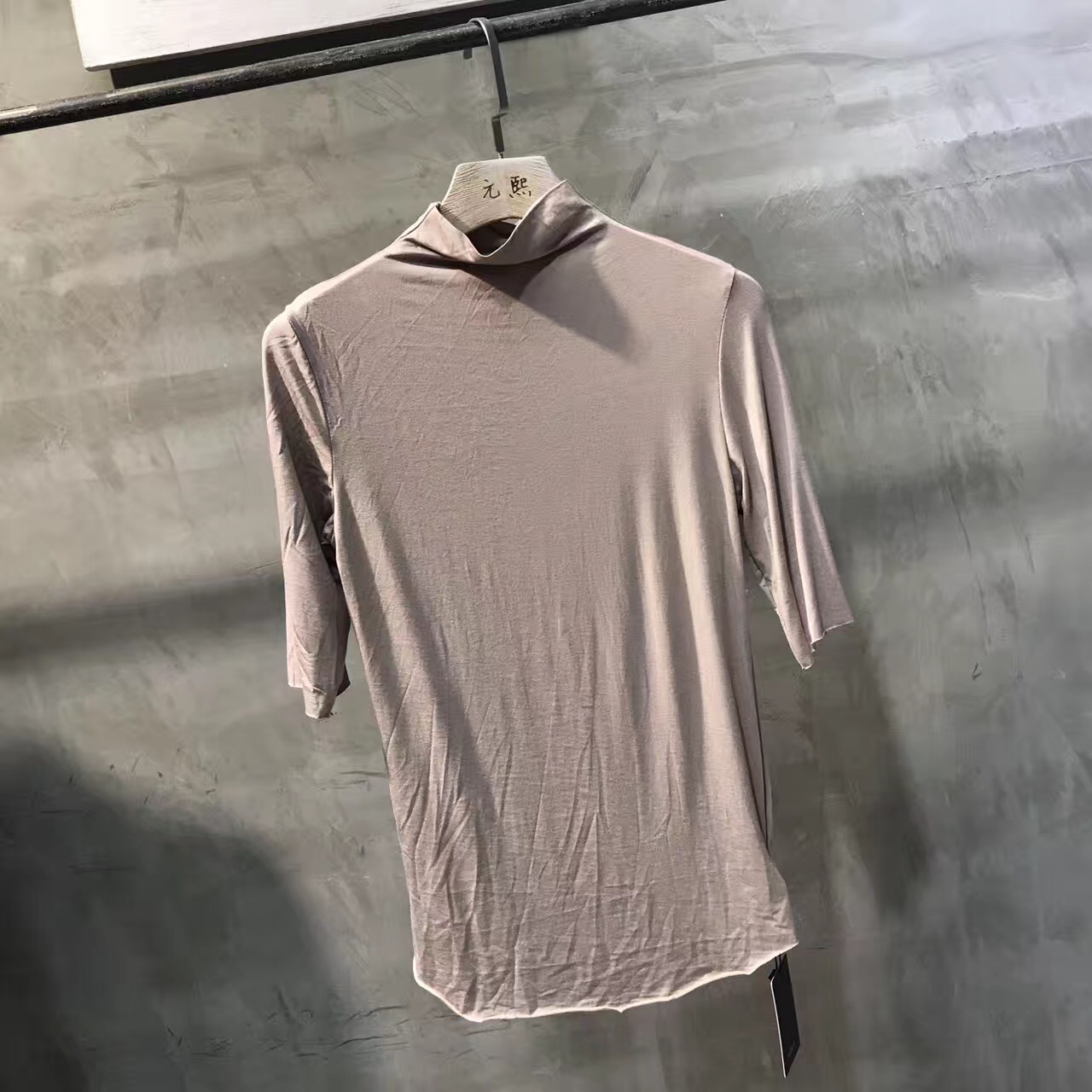Yuan Xi 3009 mỏng phần cổ cao nửa bên trong áo khoác đơn giản modal tay áo năm điểm áo thun cotton nữ đáy áo thun adidas nữ