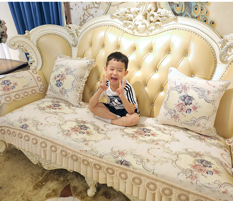 Sofa phong cách châu Âu đệm cao cấp chống trượt cao cấp sofa da đệm bao gồm bốn mùa phổ vải chaise longue tùy chỉnh - Ghế đệm / đệm Sofa bộ thảm lót ghế gỗ