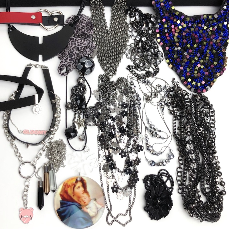 Necklace N8 European and American back vintage medieval small crowdsourced Black Gothic street punk hippie hyperbolic millennial-Taobao