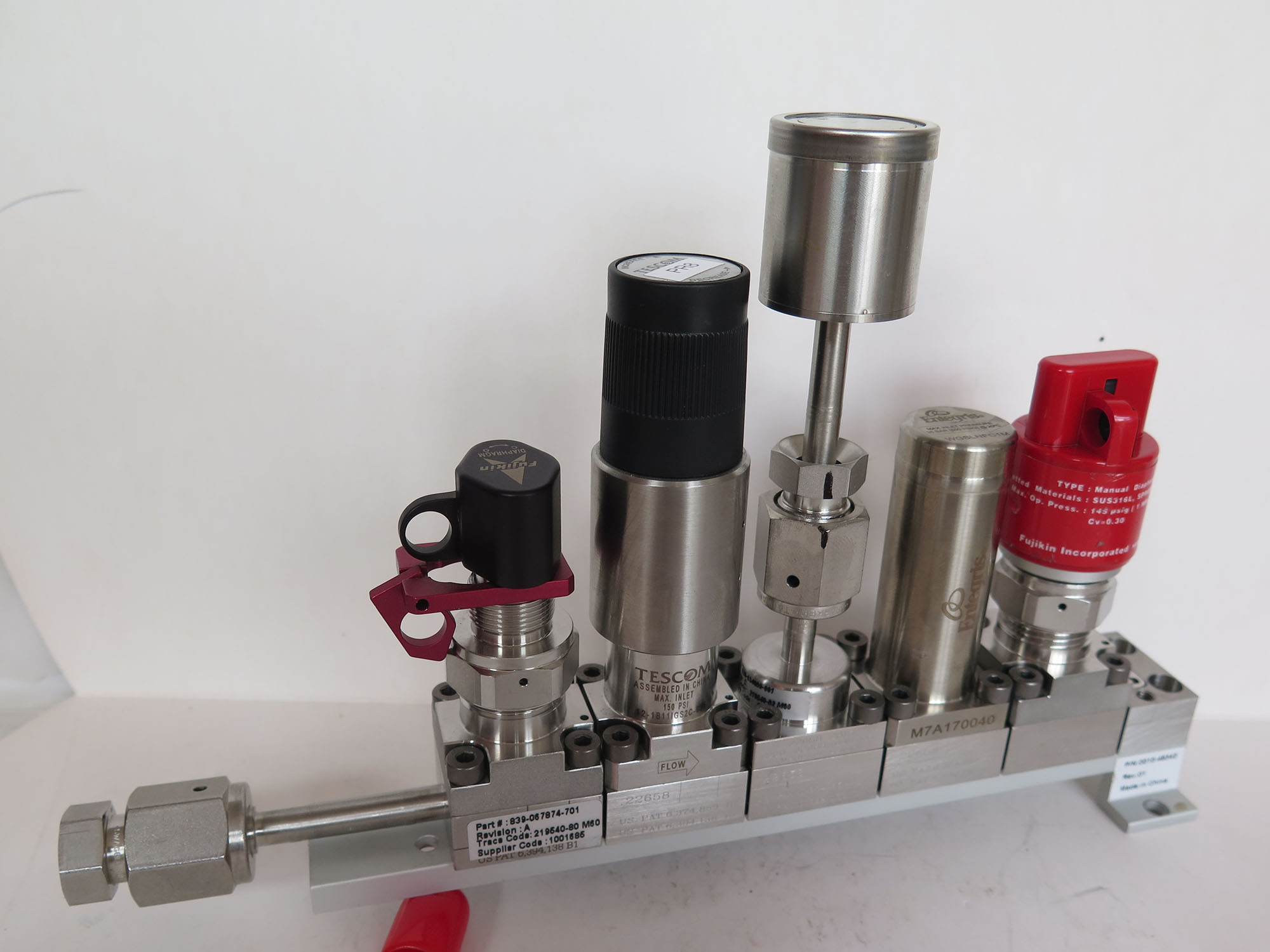 C-Seal flow controller single-way complete air intake path: Hand-valve filter pressure-reducing pressure gauge