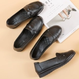 Комфортная обувь для матери для кожаной обуви, из натуральной кожи, мягкая подошва, для среднего возраста