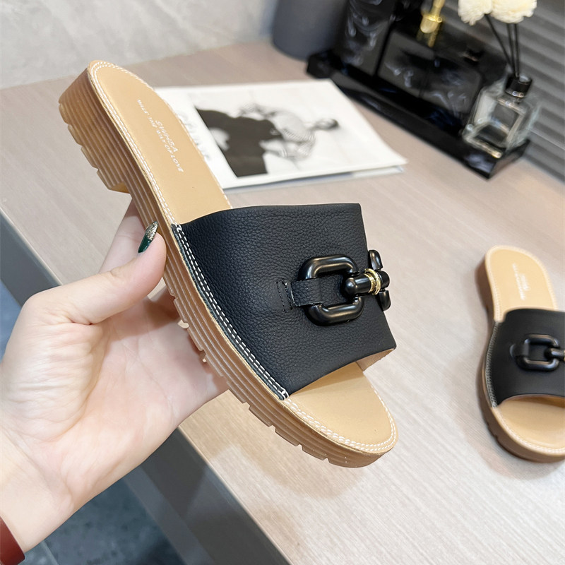 In the summer of 2023, the new SW wettable sandals and slippers are fashionable flat slippers for women to wear all-match comfortable one-word slippers