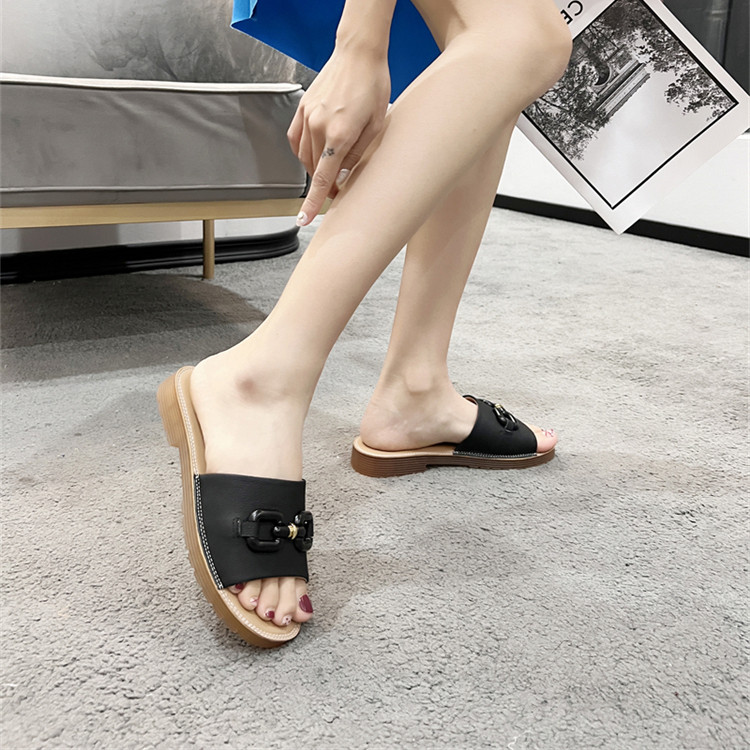 Outerwear slippers women 2023 summer new wettable water sandals and slippers fashion fairy wind sandals comfortable beach sandals