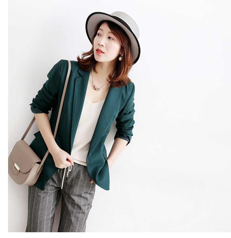 Chất lượng hàng đầu 18 mùa thu hoang dã chất lượng cao màu retro xanh lá cây vòm kim len dài phù hợp với mỏng áo cardigan nữ