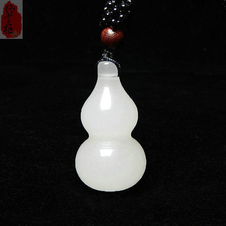 White jade hyacinth pendant female natural Xinjiang gold silk jade jade pendant male and female pendant jade necklace jade pew with certificate