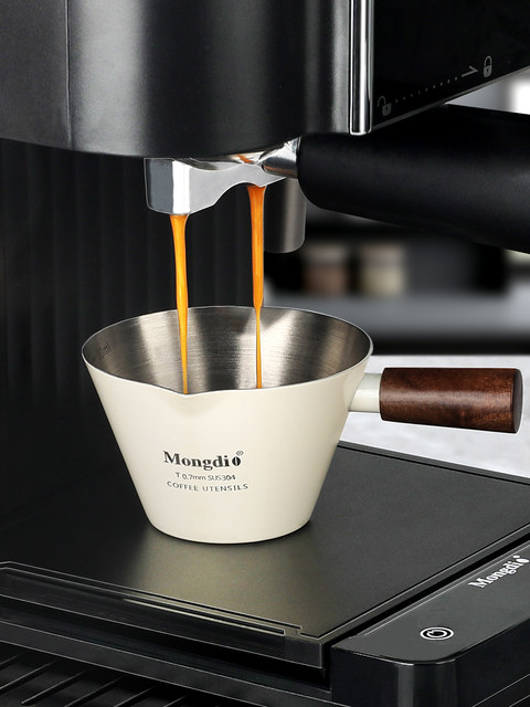 Mongdio Coffee Extraction Cup Stainless Steel Liquid Measuring Cup Espresso Cup Wooden Handle Scale Small Milk Cup