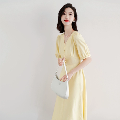 Брендовое платье, изысканный стиль