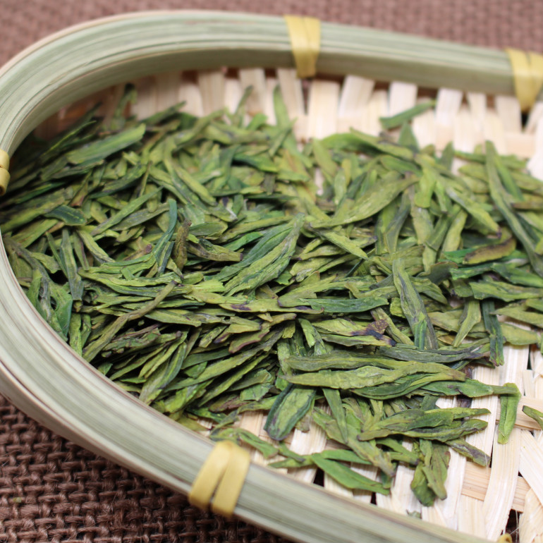 The bright front green tea Longjing tea for drinking in summer 500g New tea special grade green tea Bulk spring tea West Lake Longjing tea