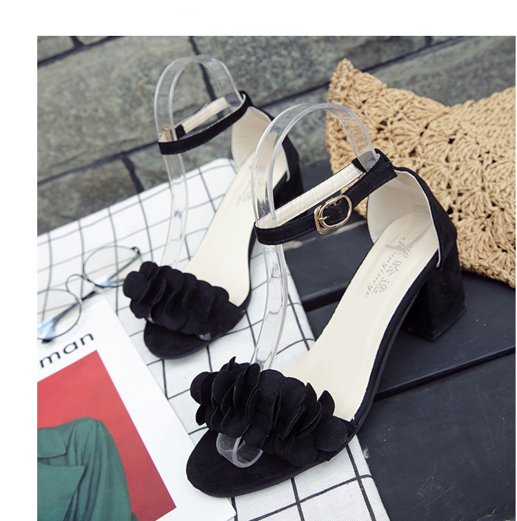 Phiên bản mới của Hàn Quốc 2018 của sandal nữ mùa hè thời trang hoang dã với chất liệu dày và mềm mại của chị gái giày quai hậu nữ