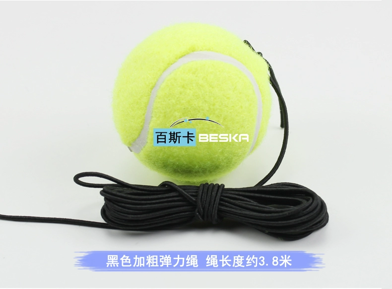 Huấn luyện viên tennis với người mới bắt đầu tập thể dục với dây duy nhất dây đai tennis phục hồi thiết lập với dây thừng quần vợt