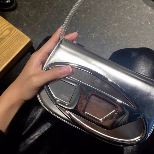 Универсальная кожаная сумка, (в наличии на складе), коллекция 2023