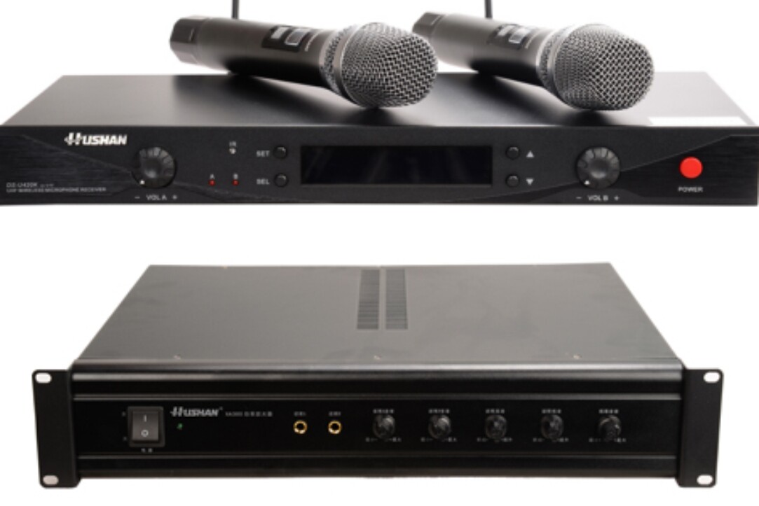 The amplifier XA300 DS-U420K