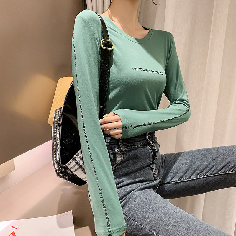 European station boarder with a long sleeve T-shirt 2021 new fall women dress in a thin white pure cotton inner lap