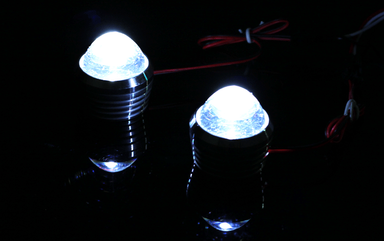 Phụ kiện sửa đổi xe máy Xe điện mắt cá ống kính LED tấm biển số đèn chiếu sáng phanh đèn nhấp nháy ánh sáng nhấp nháy đèn xe máy siêu sáng