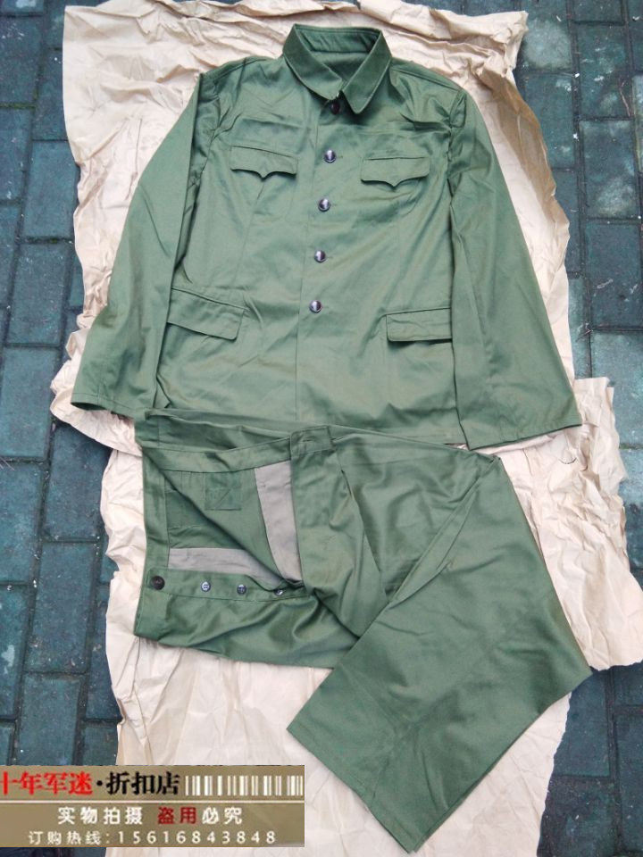 Old fashioned 65 Army Green veterans Costume Comrades Gather as a memento 78 old-fashioned polyester-based dress old fashioned