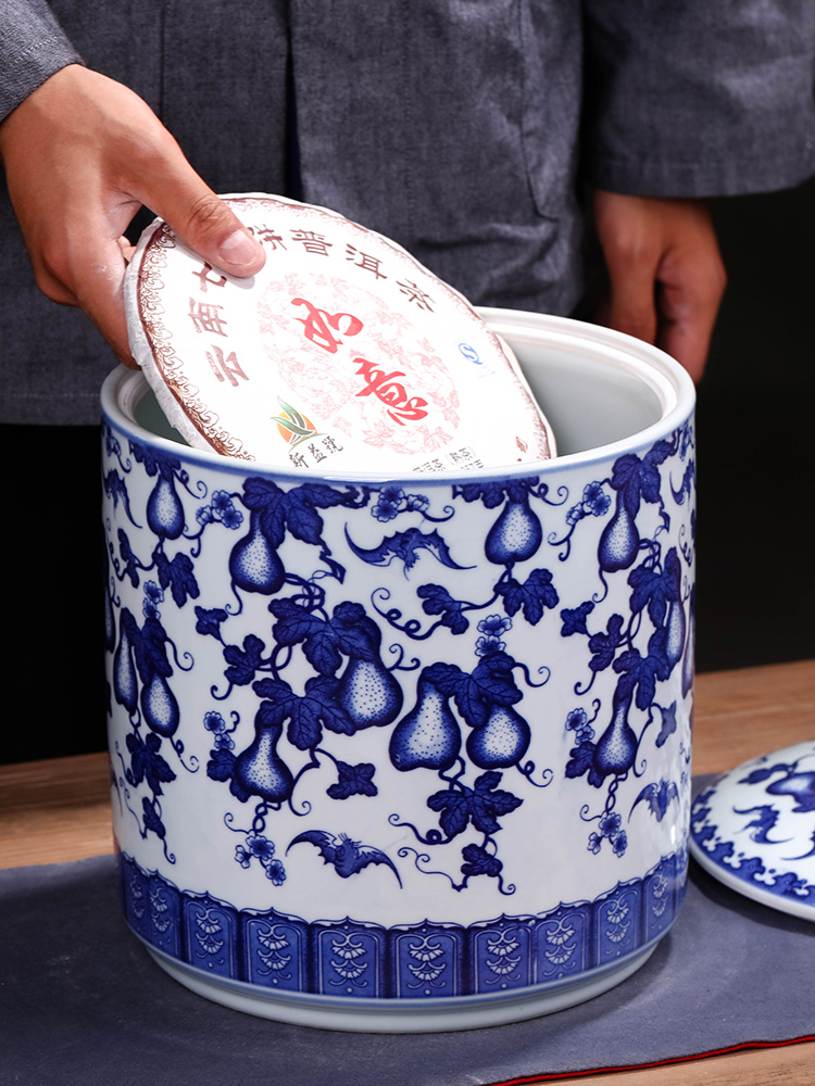 Jingdezhen ceramic POTS caddy fixings bread seven large tea urn home wake seal pot store pu - erh tea POTS