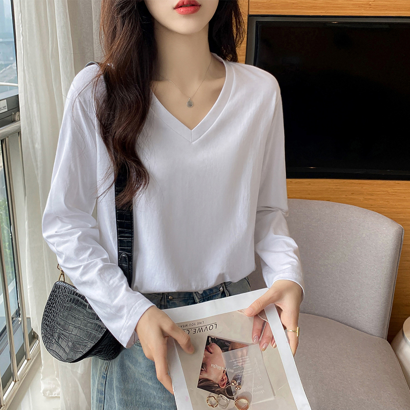 2026 New V-Neck Long-Sleeve T-Shirt for Women, Loose Fit, Slimming, White Base Shirt, Pure Cotton Versatile Top, Autumn Fashion Trend 2026 New V-Neck Long-Sleeve T-Shirt for Women, Loose Fit, Slimming, White Base Shirt, Pure Cotton Versatile Top, Autumn Fashion Trend
