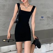 Black dress women's clothing Summer 2022 new thin air-free sleeve-free sleeve hanging skirt looks thin butt skirt