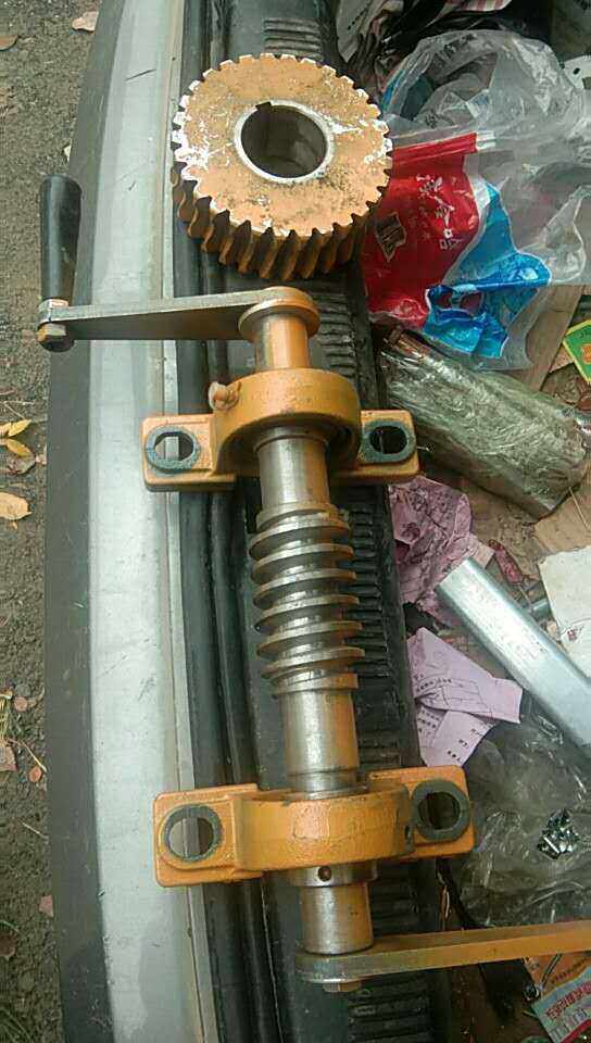(Cheng Yang) rotating basket transmission accessories worm gear worm does not contain bearing seats, rockers, hand wheels