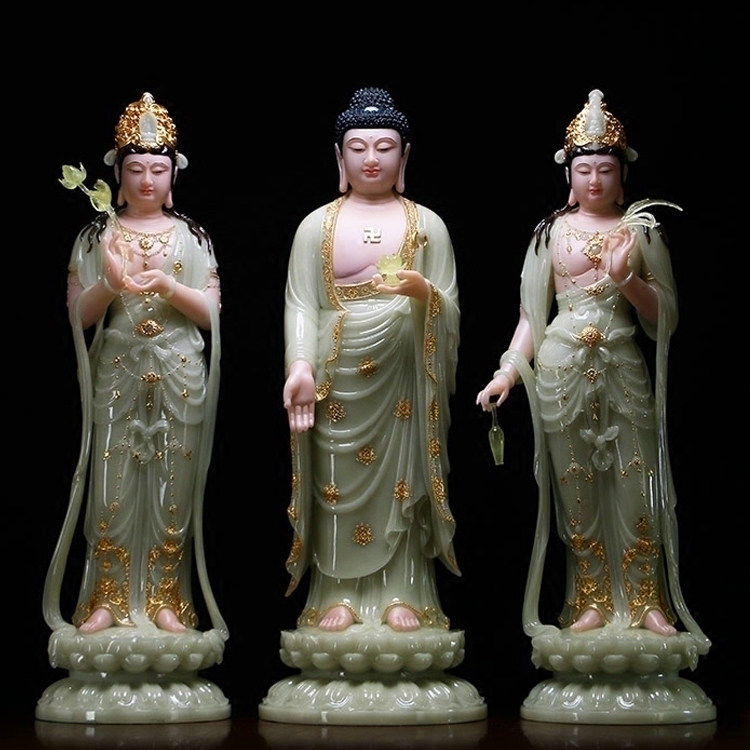 The Western Three Holy White Jade Buddha statue enshrines the Jade Guanyin Bodhisattva statue, the Buddha, the statue of the Buddha