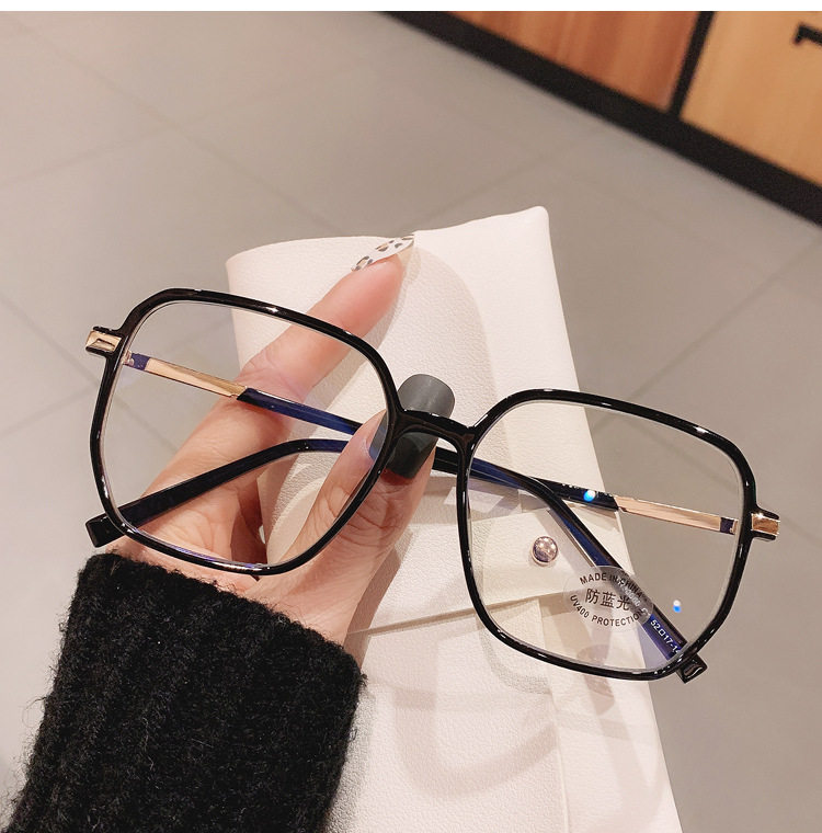 Anti-blue light anti-radiation myopia glasses female trend big frame net red black frame vegan eye care and flat mirror