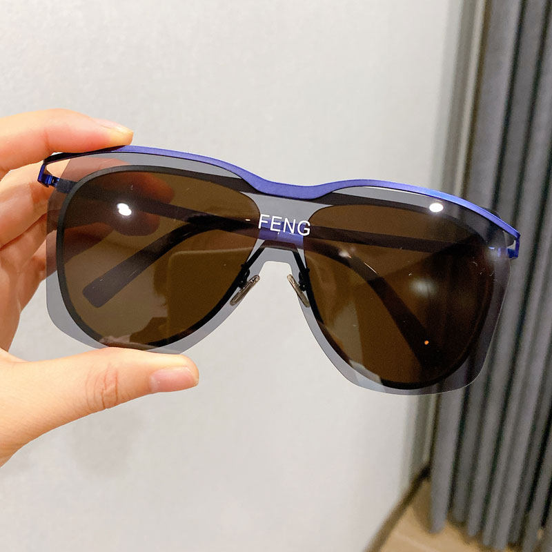 Sunglasses 2020 new wave fashion integrated with large frame male and female yellow lenses windproof net red ultra-cool sunglasses