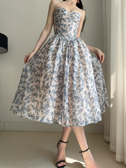 HOUSE抹胸束腰鱼骨裙青花瓷清冷御姐风法式小香风纯欲碎花连衣裙