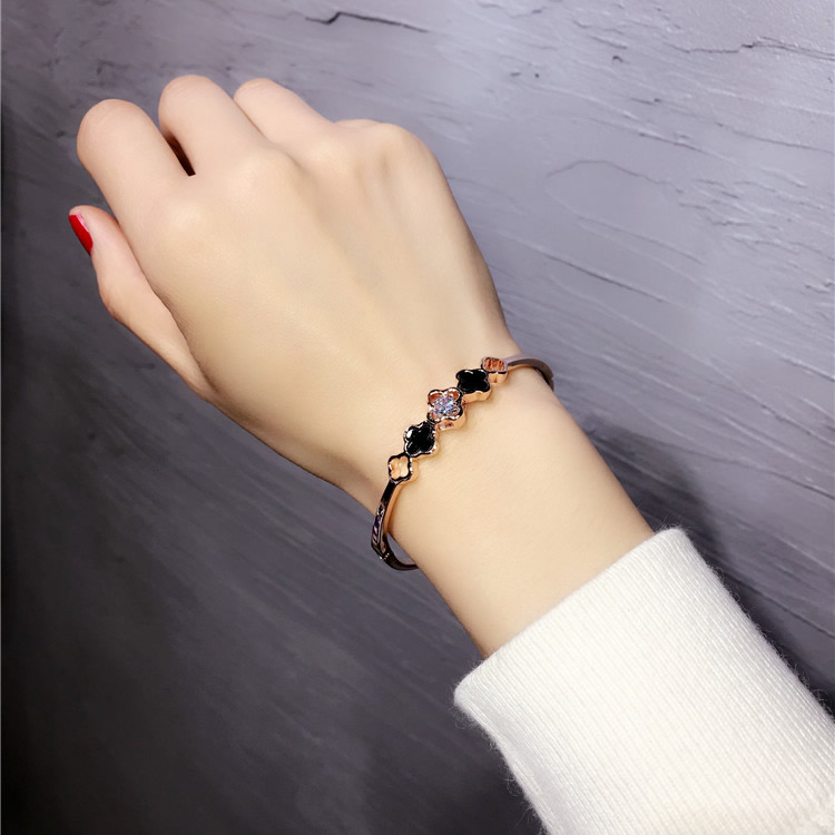 Vòng tay tình yêu tinh tế nữ phiên bản Hàn Quốc của trang sức đơn giản hoang dã bạn gái sinh viên ngọt ngào Quà tặng sinh nhật ngày Valentine vòng đá phong thủy