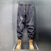 Черная серая рутина