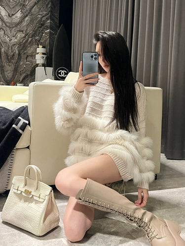 Демисезонный трикотажный свитер, в стиле Шанель, свободный крой, в западном стиле