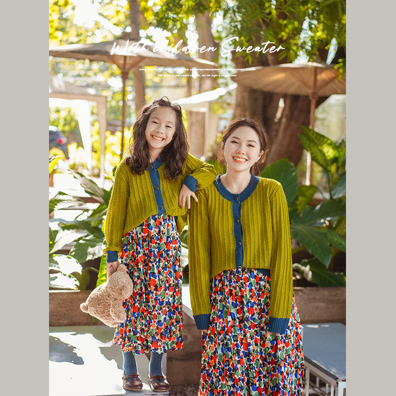 History Pea Girl Dress Foreign Pie Spring Autumn Trendy Temperament Mother Woman Sweater 2022 New Knit Cardiovert Blouse