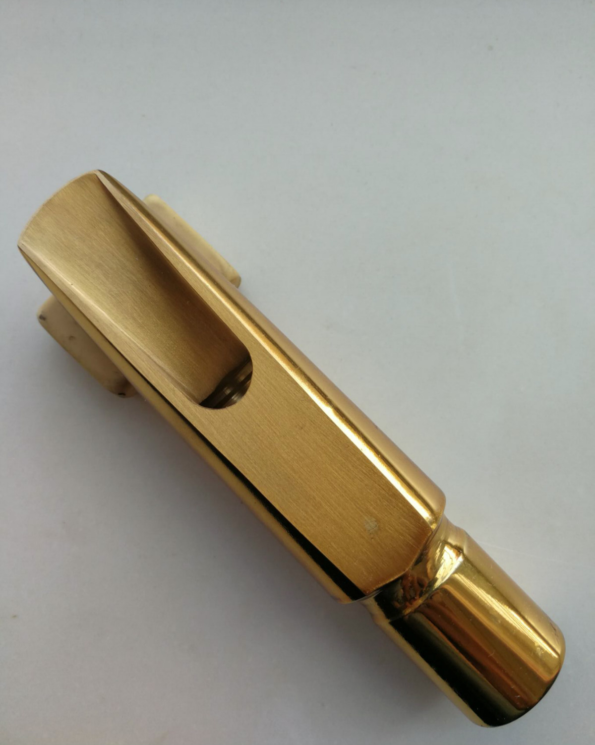 Sub-medium sound sax metal nude bronze flute head tone color mixing thick vent is number 5 to 9 