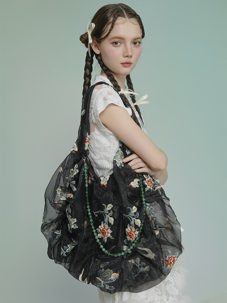 Tail Kite Record 2024 Summer New Heavy-duty Chinese Style Embroidered Organza Bag, New Chinese Style Fairy Shoulder Bag, Black