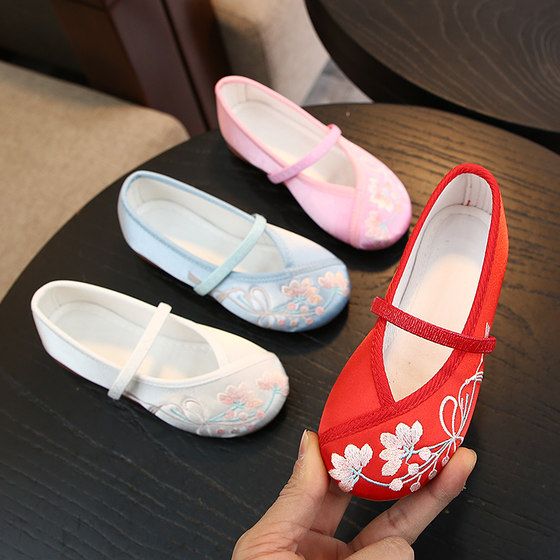 Girls embroidered shoes old Beijing children's handmade cloth shoes princess with ancient costume ethnic style spring and summer Tang suit Hanfu shoes